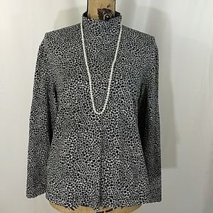 Chaus Sport animal print light turtleneck  XL